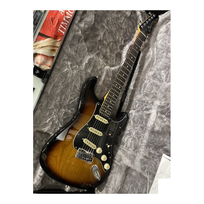 Fender Fender Ultra Luxe strat 2TS/PRB/MBK/SVB/SFG 電吉他 公司貨 — 三峽電吉他