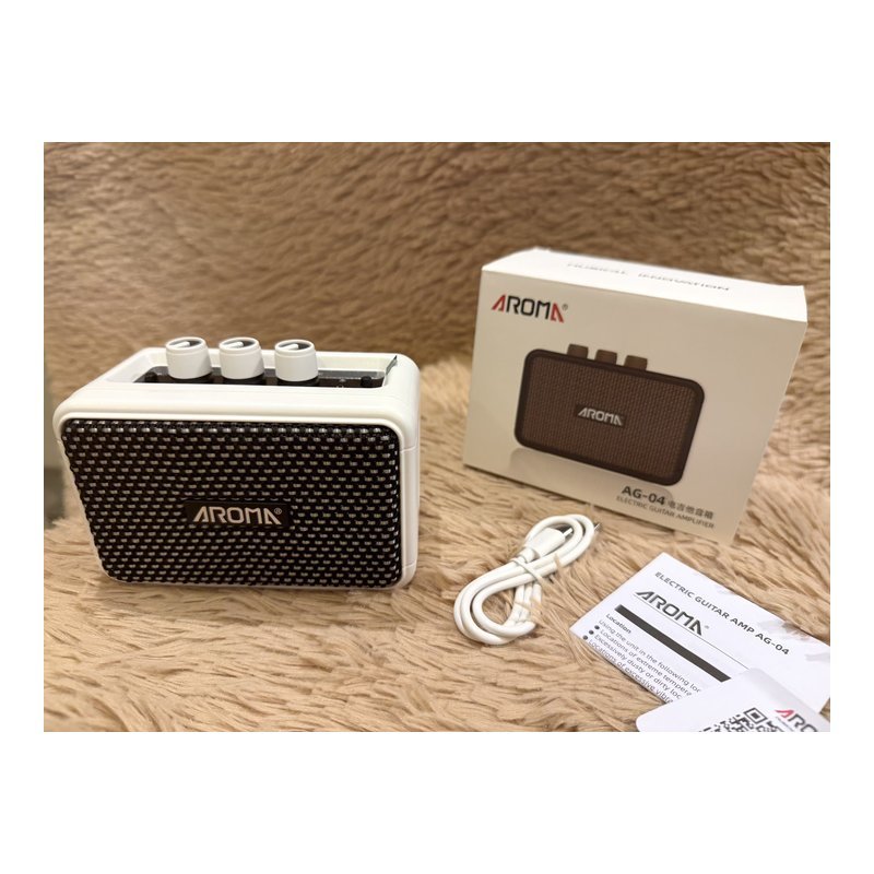 AROMA AROMA AG-04 迷你藍牙吉他音箱｜雙喇叭高音質 ag04 小音箱 — 三峽效果器