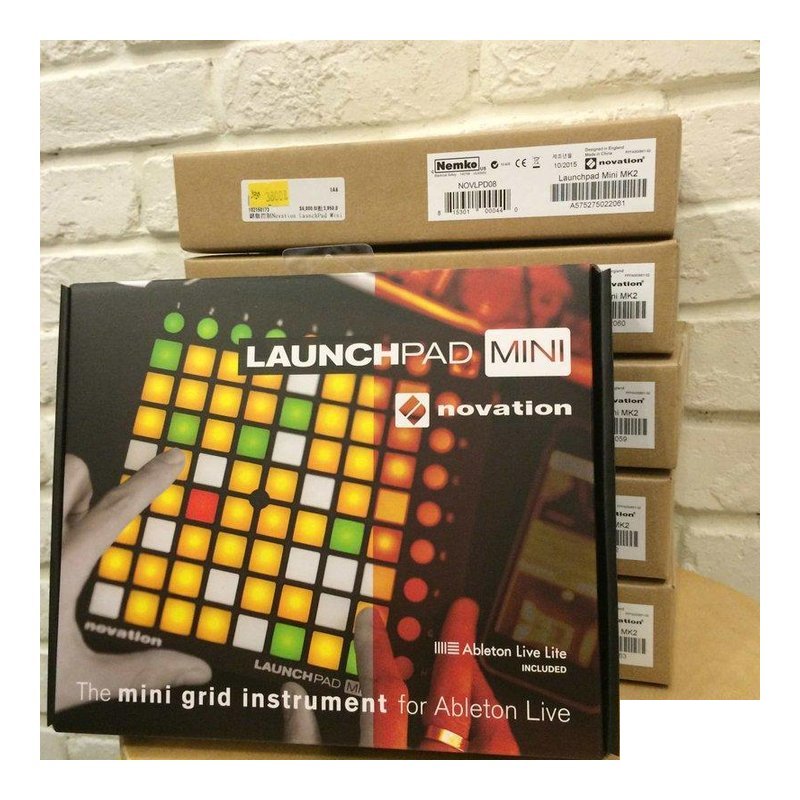 ♪ Your Music 愉耳樂器 ♪2015最新版Novation Launchpad mini 2015最新版Novation Launchpad mini — 三峽鍵盤 / 鋼琴