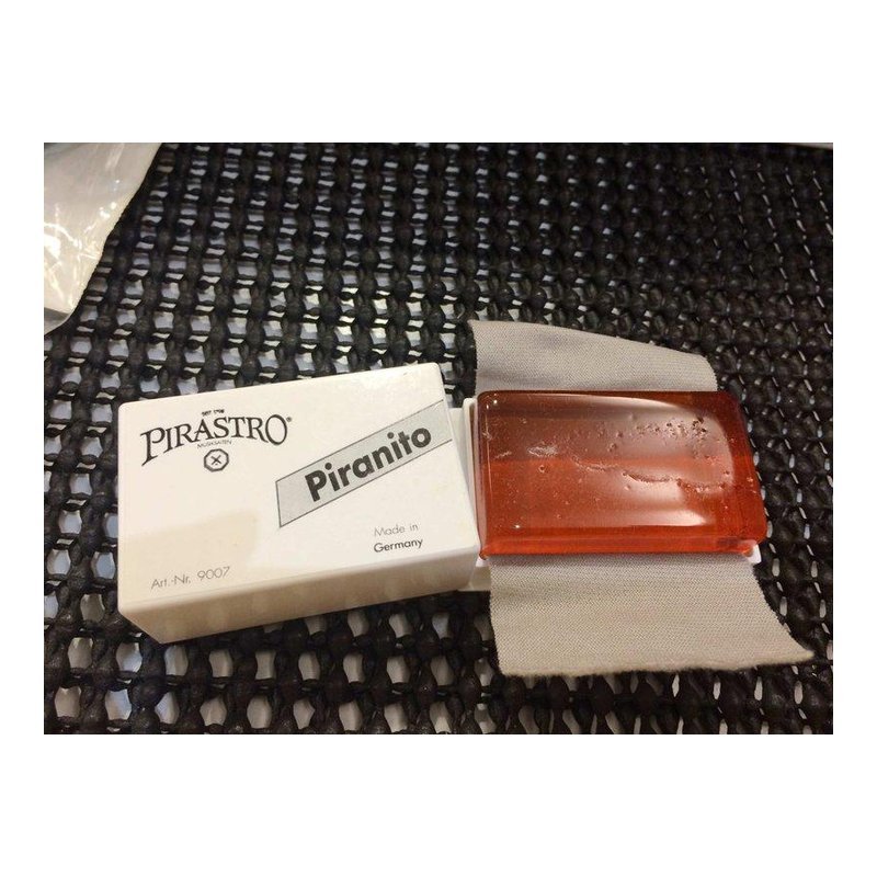 ♪ Your Music 愉耳樂器 ♪ PIRASTRO 9007 德國製 小提琴.中提琴.二胡 松香通用 PIRASTRO 9007 德國製 小提琴.中提琴.二胡 松香通用 — 三峽弦樂器