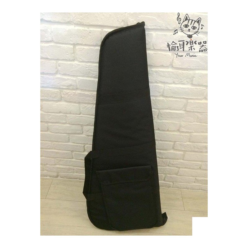 ♪ YOUR MUSIC 愉耳樂器 ♪全新台灣製10厘米高密度鋪棉 絨毛內裡 三角電吉他袋 (附双肩背帶) 全新台灣製10厘米高密度鋪棉 絨毛內裡 三角電吉他袋 (附双肩背帶) — 三峽吉他 / Bass