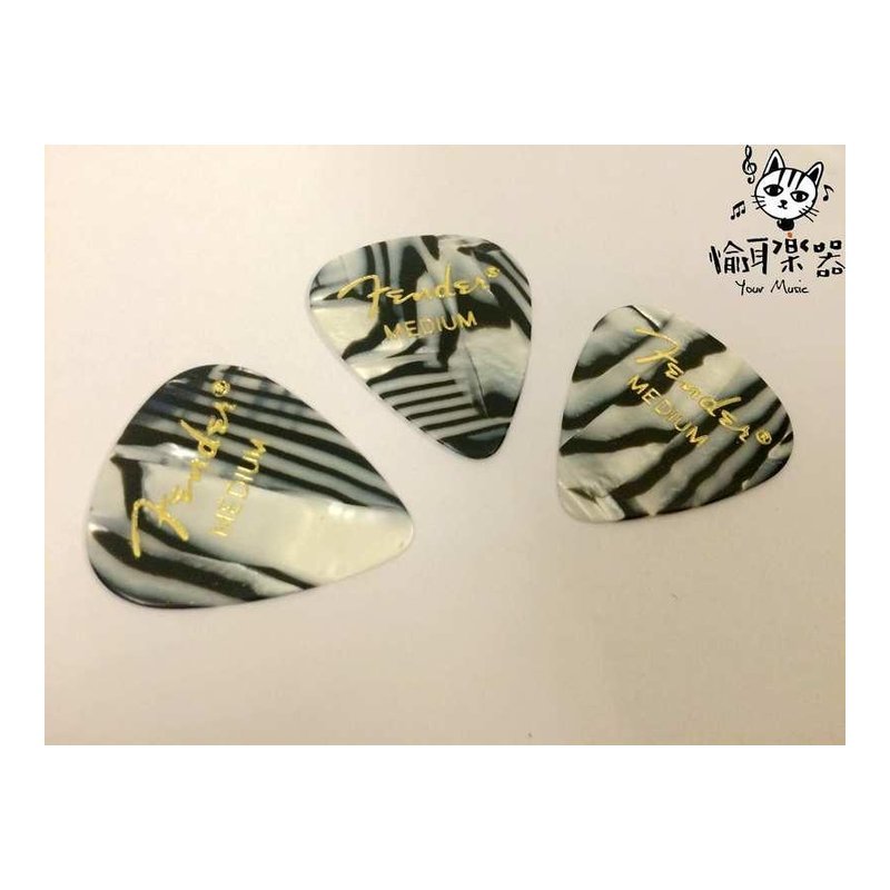 ♪ Your Music 愉耳樂器♪ FENDER 匹克 MEIDUM 黑白 木吉他 電吉他 用 FENDER 匹克 MEIDUM 黑白 木吉他 電吉他 用 — 三峽吉他 / Bass