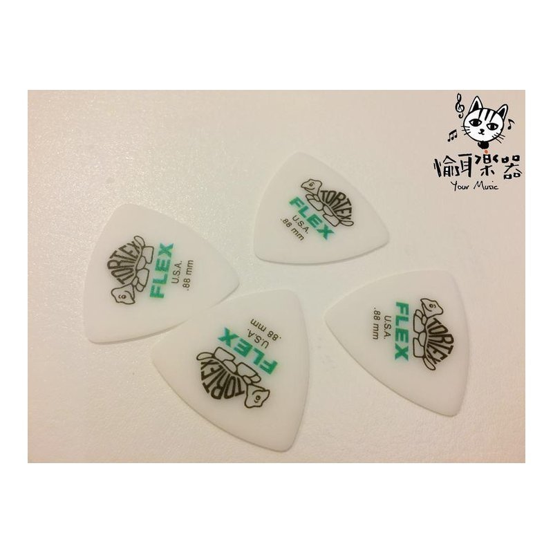 ♪ Your Music 愉耳樂器♪Dunlop 456R 尼龍彈片 PICK FLEX 三角吉他彈片0.73 0.88 Dunlop 456R 尼龍彈片 PICK FLEX 三角吉他彈片0.73 0.88 — 三峽吉他 / Bass