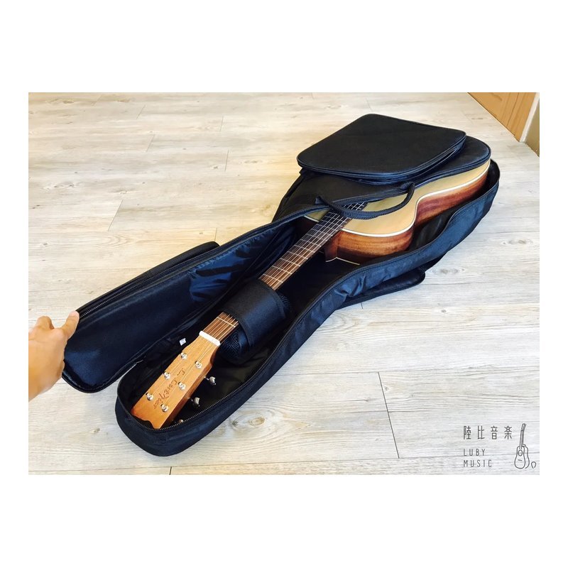 高級木吉他琴袋 可裝39-41吋吉他 厚度10mm 有內枕保護 前置口袋 雙肩背 防潑水 — 三峽吉他 / Bass