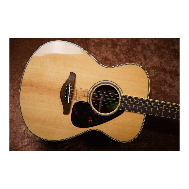 Yamaha YAMAHA FS820 NT 雲杉木面單板 原木色扇形支撐音樑 Concert 小桶身 附原廠琴袋 — 三峽木吉他 / 民謠吉他
