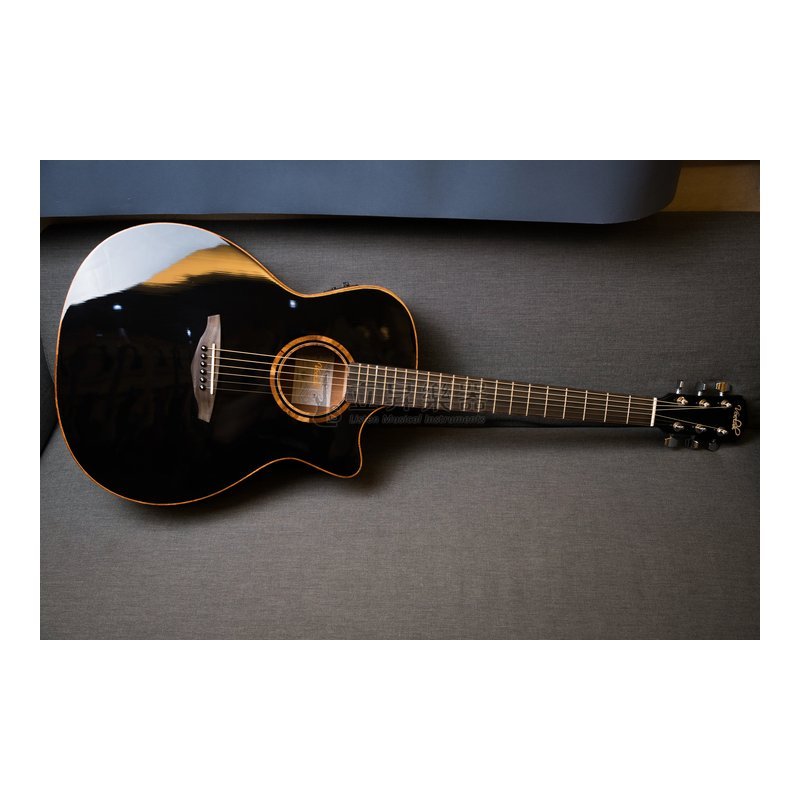 Veelah Veelah V1-GACE-BLK GA桶 黑色 亮面 雲杉面單板 桃花心木側背板 附拾音器 Veelah V1 GACE — 三峽烏克麗麗