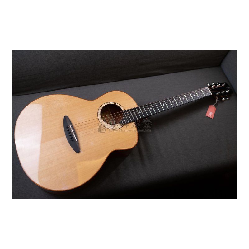 aNueNue aNueNue L100 41吋 西加雲杉木 全單木吉他 附豪華加厚琴袋 — 三峽吉他 / Bass