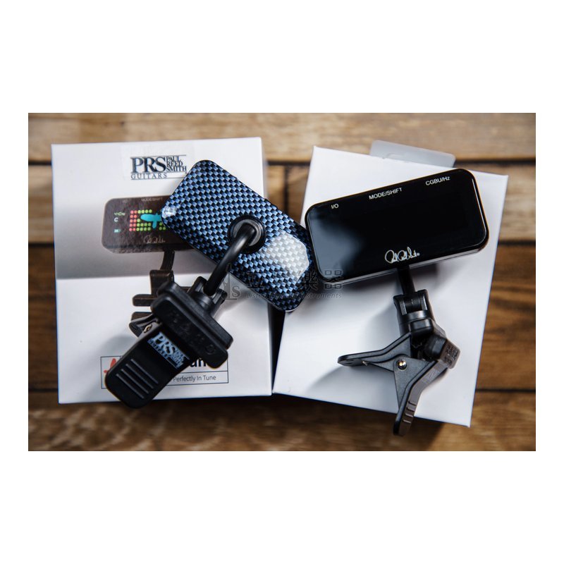 PRS 調音器 PRS Clip-on Tuner 高靈敏度 碳纖維卡夢紋路 充電式 夾式調音器 Coopers Hawk鳥 吉他 貝斯 烏克麗麗 提琴 — 三峽烏克麗麗