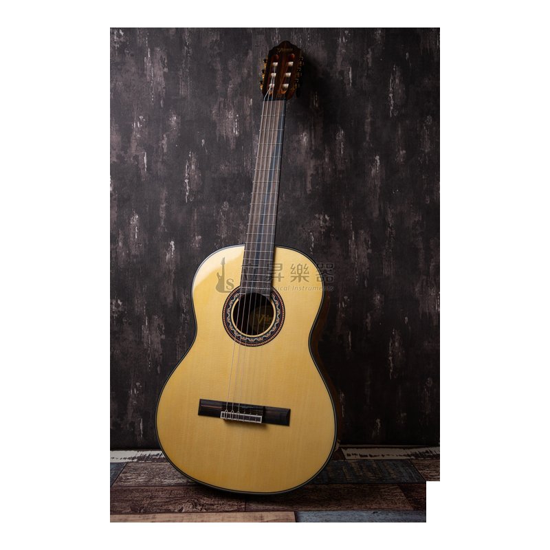 Valencia VC564 39吋 亮面 古典吉他 雲杉木面板 胡桃木側背板 烏木指板 — 三峽吉他 / Bass