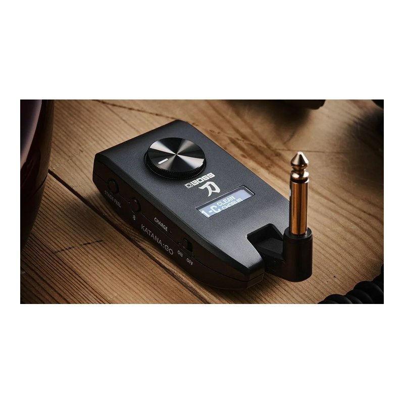 BOSS BOSS KATANA:GO KTN-GO 耳機擴大機 音箱模擬效果器 隨身音箱 KATANA 電吉他/貝斯音箱效果 — 三峽木吉他 / 民謠吉他