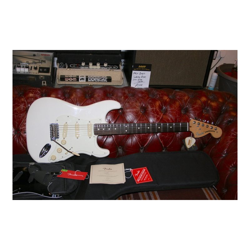 Fender USA Stratocaster Acoustasonic TSB 電/木吉他 — 三峽吉他 / Bass