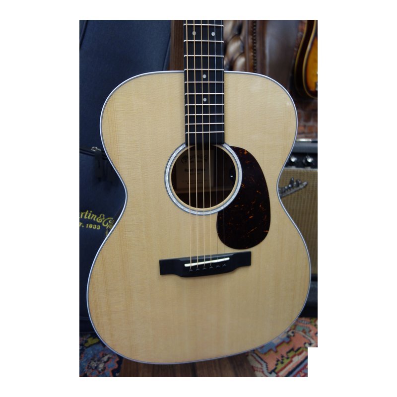 Martin 000-13E Road Series 全單板 電木吉他 附原？ 厚袋 — 三峽吉他 / Bass