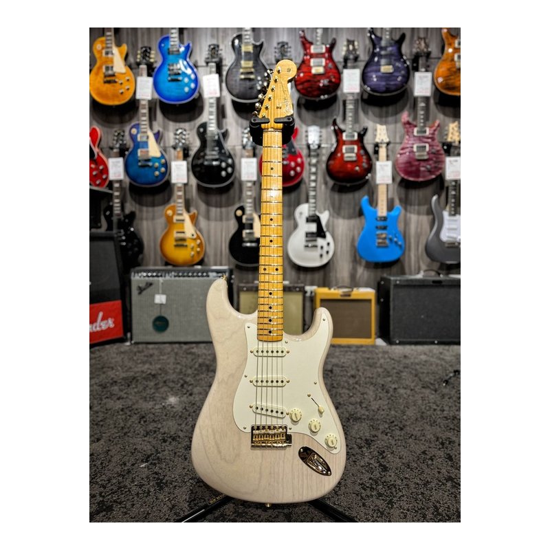 Fender Custom Shop VINTAGE CUSTOM 57 STRAT NOS MN AWBL ??? 公司貨【宛伶樂器】 — 三峽吉他 / Bass